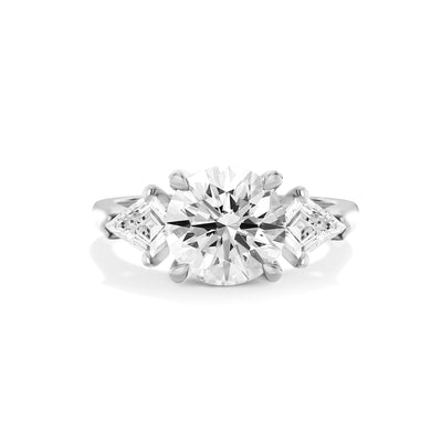 The Alice Ring - Trilogy with Kite Side Stones - Lab Grown Diamond
