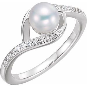 Sterling Silver Cultured White Freshwater Pearl & 1/8 CTW Natural Diamond Ring