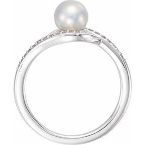 Sterling Silver Cultured White Freshwater Pearl & 1/8 CTW Natural Diamond Ring