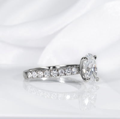 18K White Gold Oval Brilliant Solitaire with Diamond Shoulders