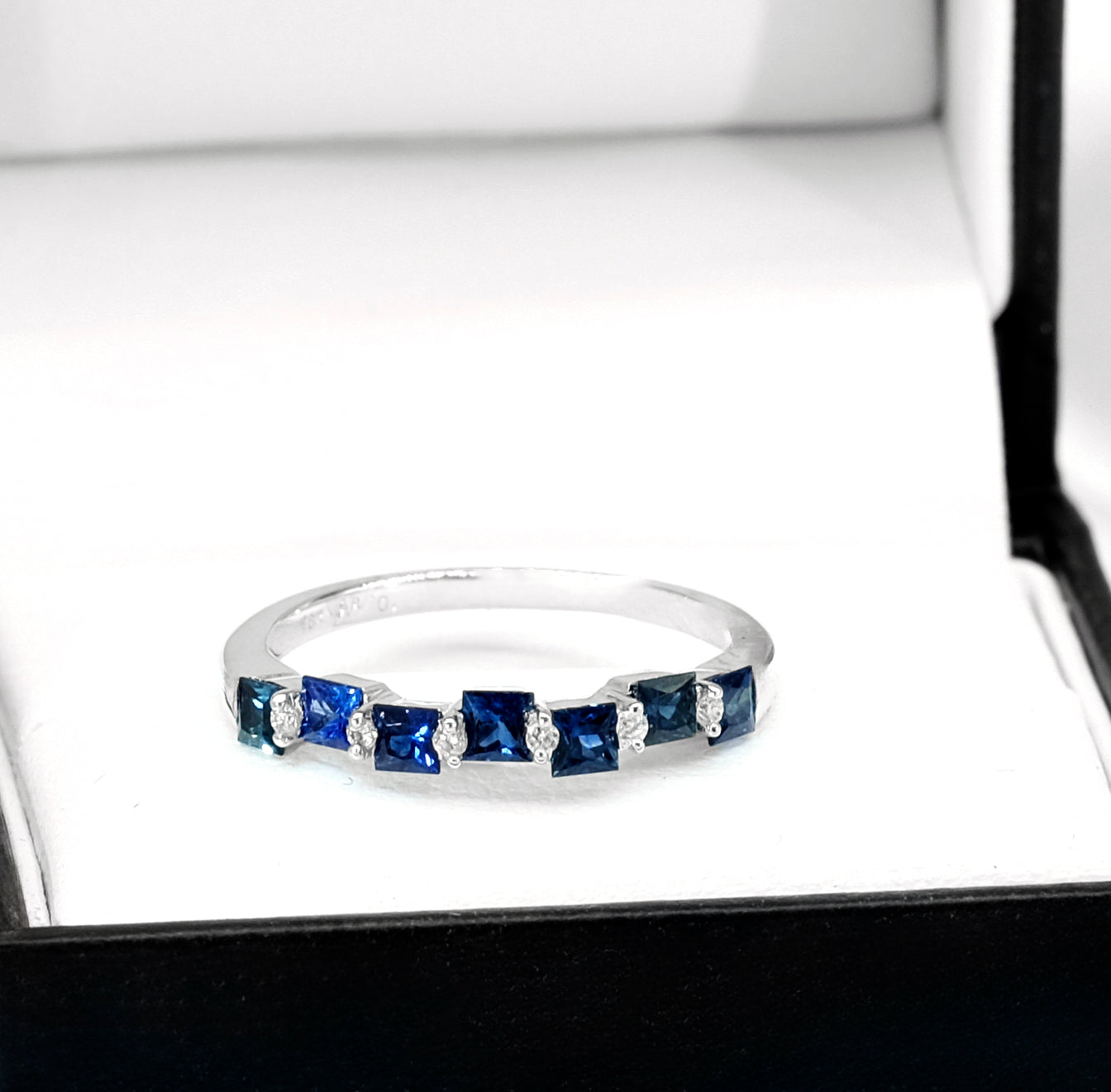 18K White Gold Sapphire & Diamond Ring