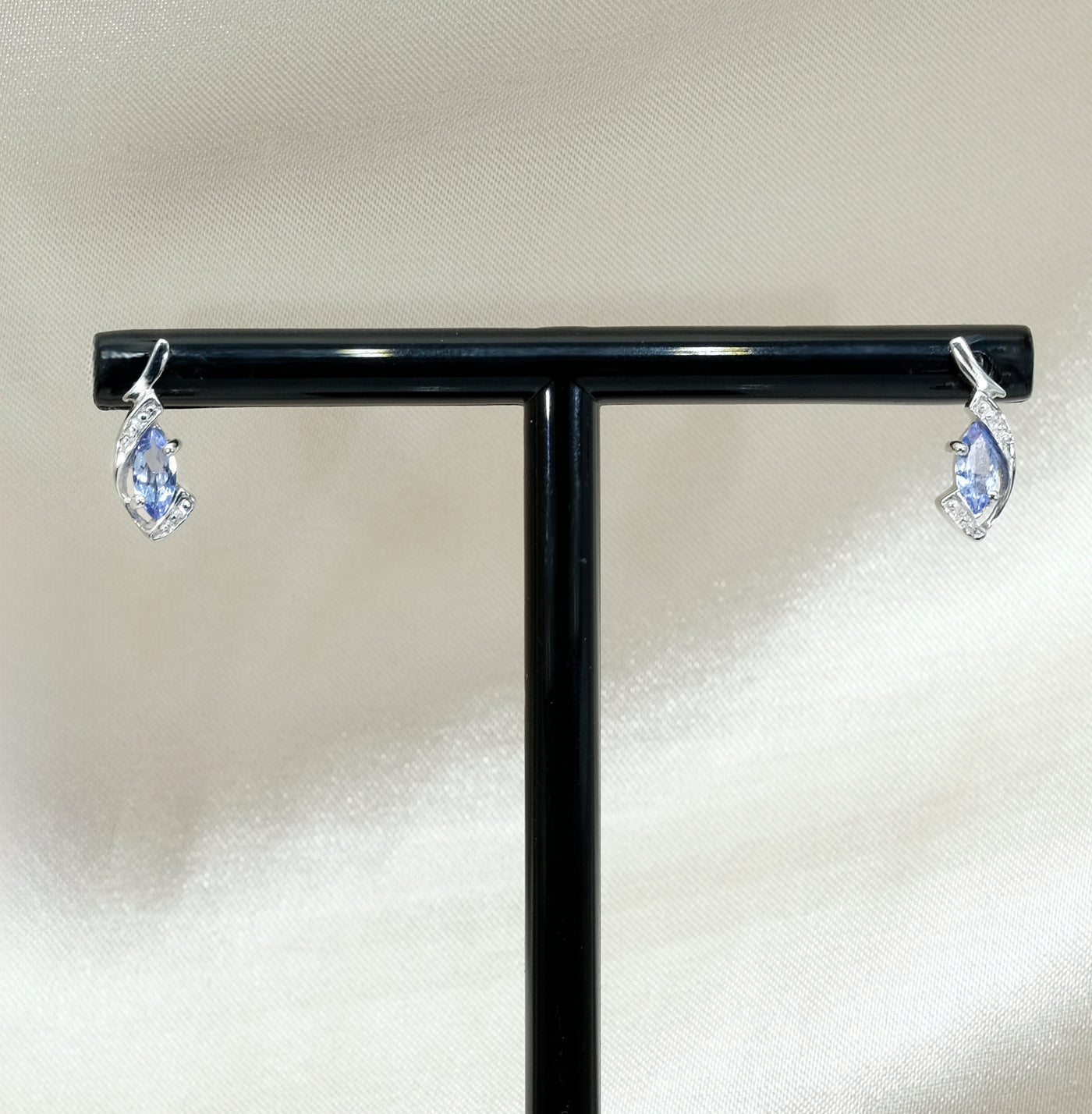 9K White gold Tanzanite Earrings