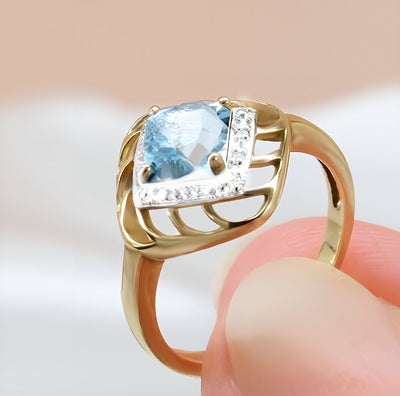 9K Yellow Gold Blue Topaz Ring