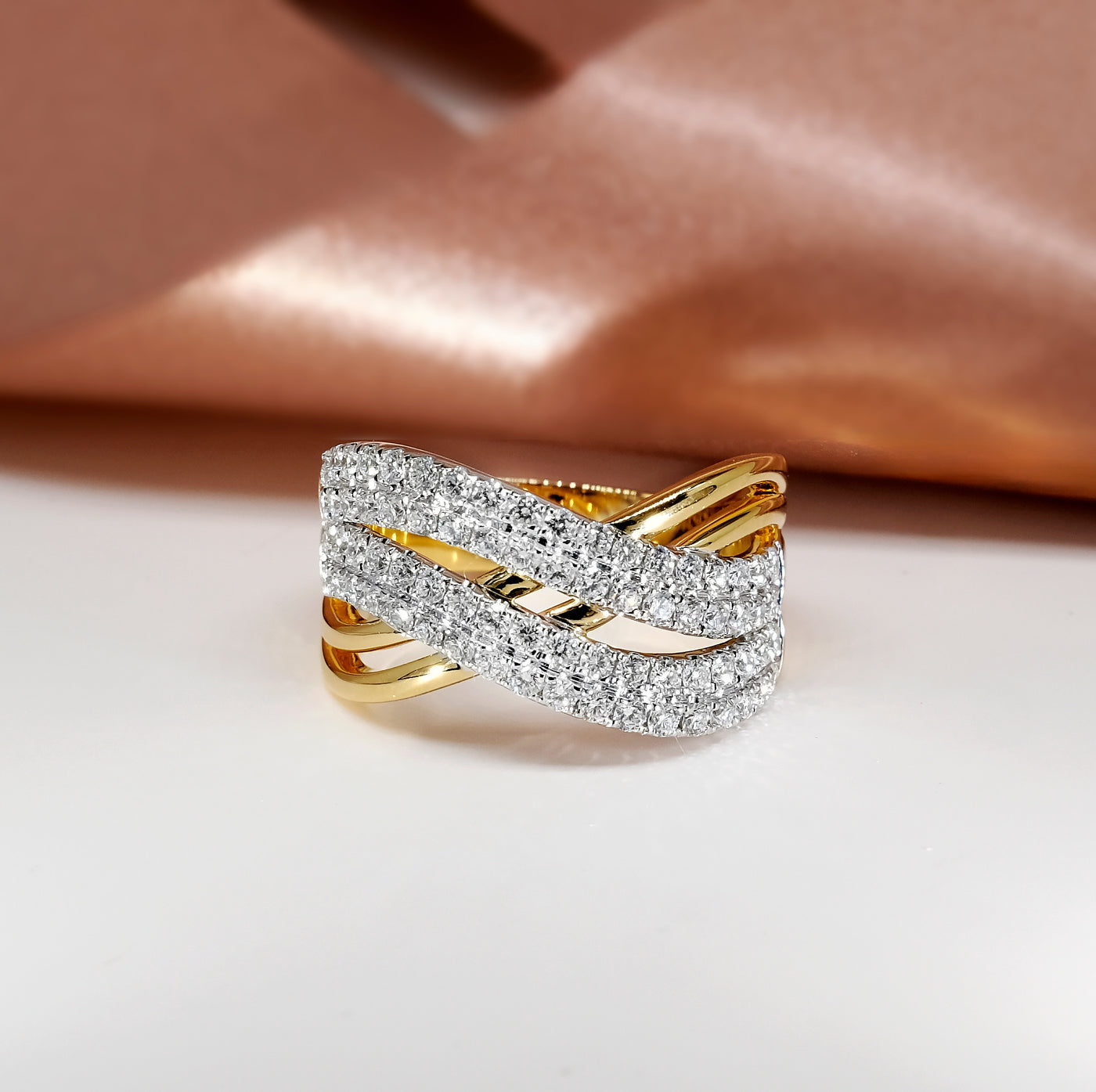 18k White & Yellow Gold Diamond Ring