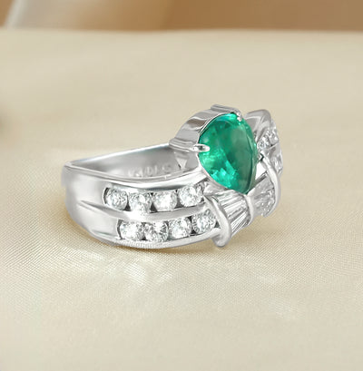 Platinum Emerald & Diamond Ring