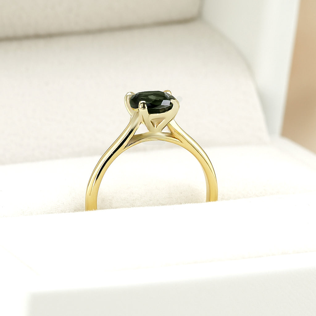 14k Yellow Gold Light Green Sapphire Ring