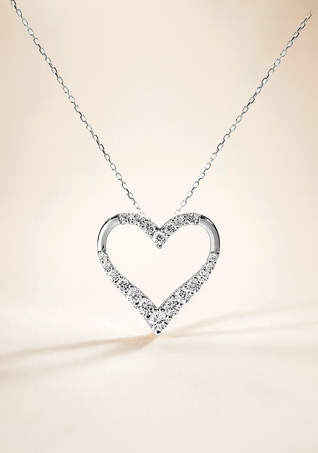 925 Sterling Silver Natural Diamond Heart Pendant