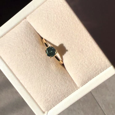 14k Yellow Gold Light Green Sapphire Ring