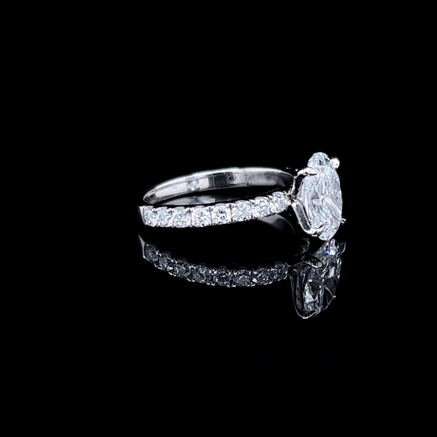 18K White Gold Oval Brilliant Solitaire with Diamond Shoulders