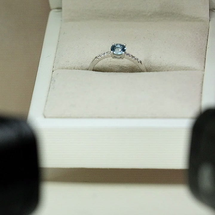 14K White Gold Aquamarine & Diamond Ring