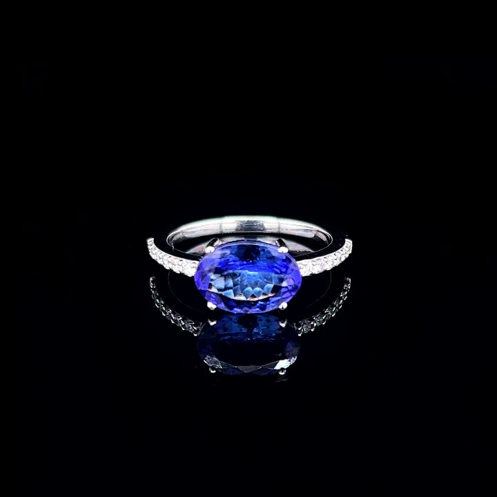 18K White Gold Tanzanite & Diamond  Ring