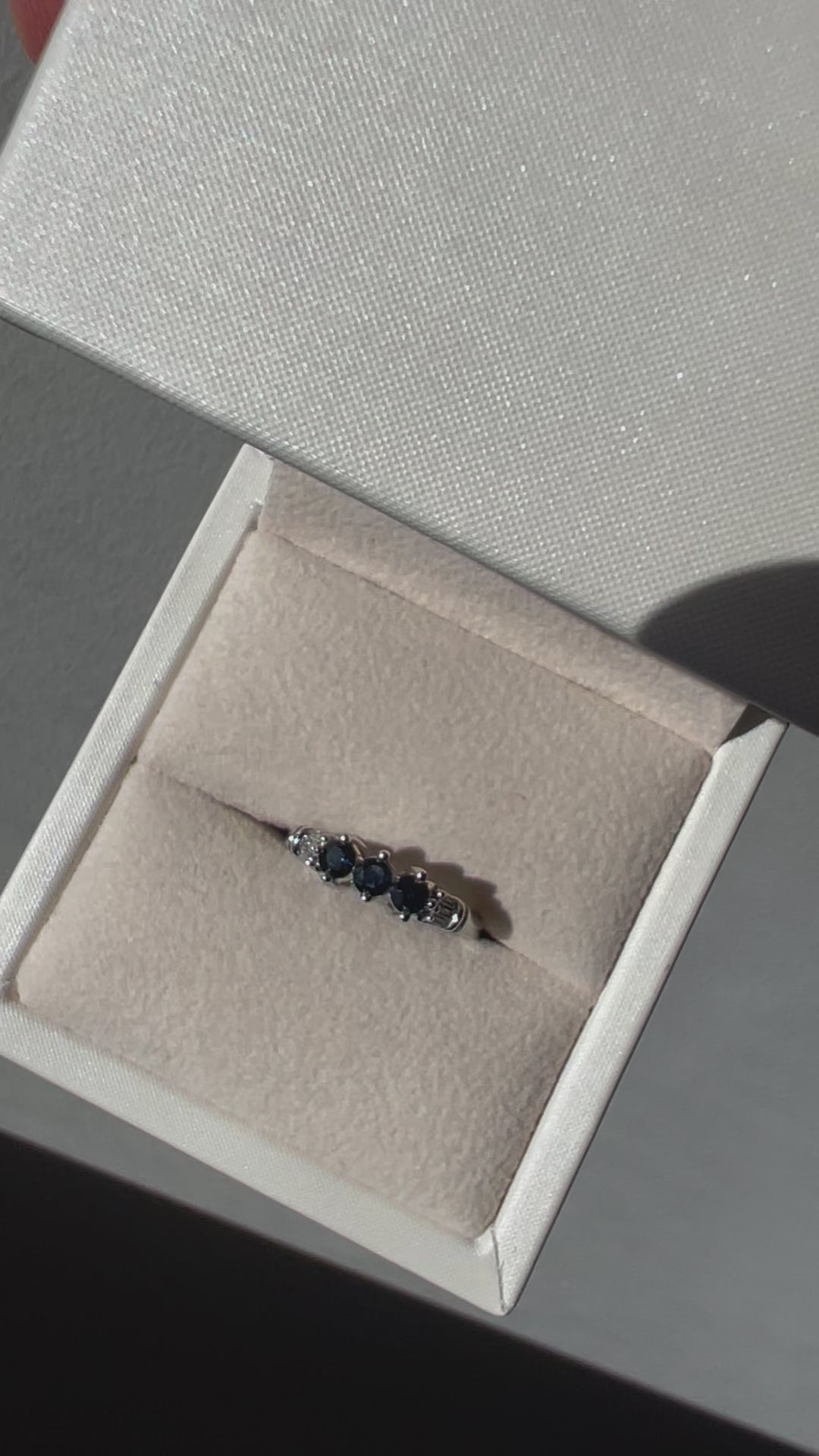 10k White Gold Sapphire & Diamond Ring