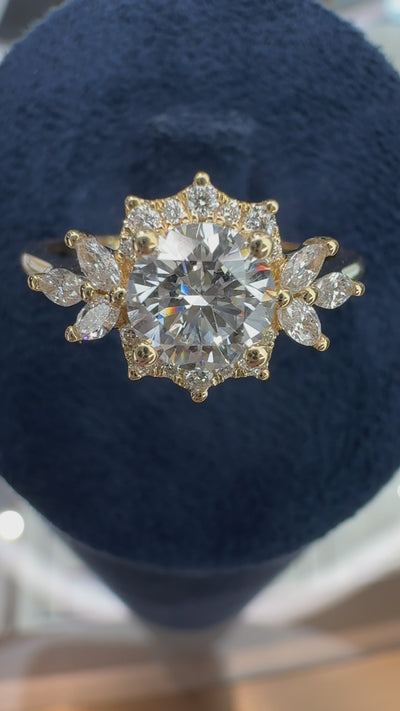 The Valentina Ring - Ornate Vintage Style Ring