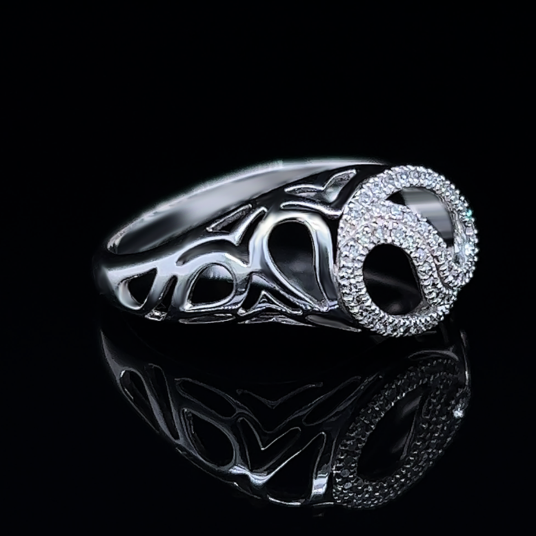 Swirl Design Ring